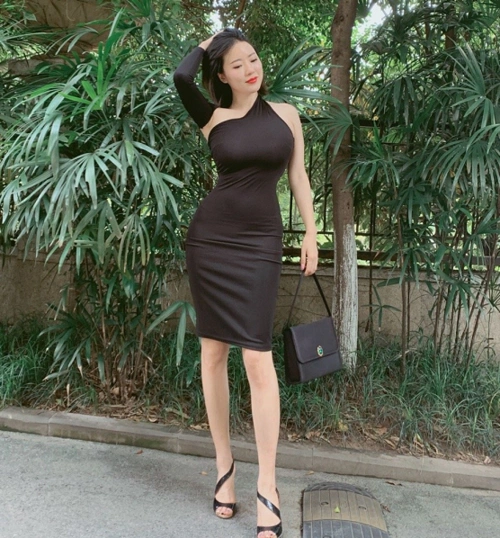 刘强东,蒋娉婷,连体裙,美如画,网红