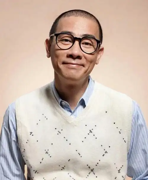 郑伊健为什么只爱长发当他剪了陈小春的寸头网友硬汉