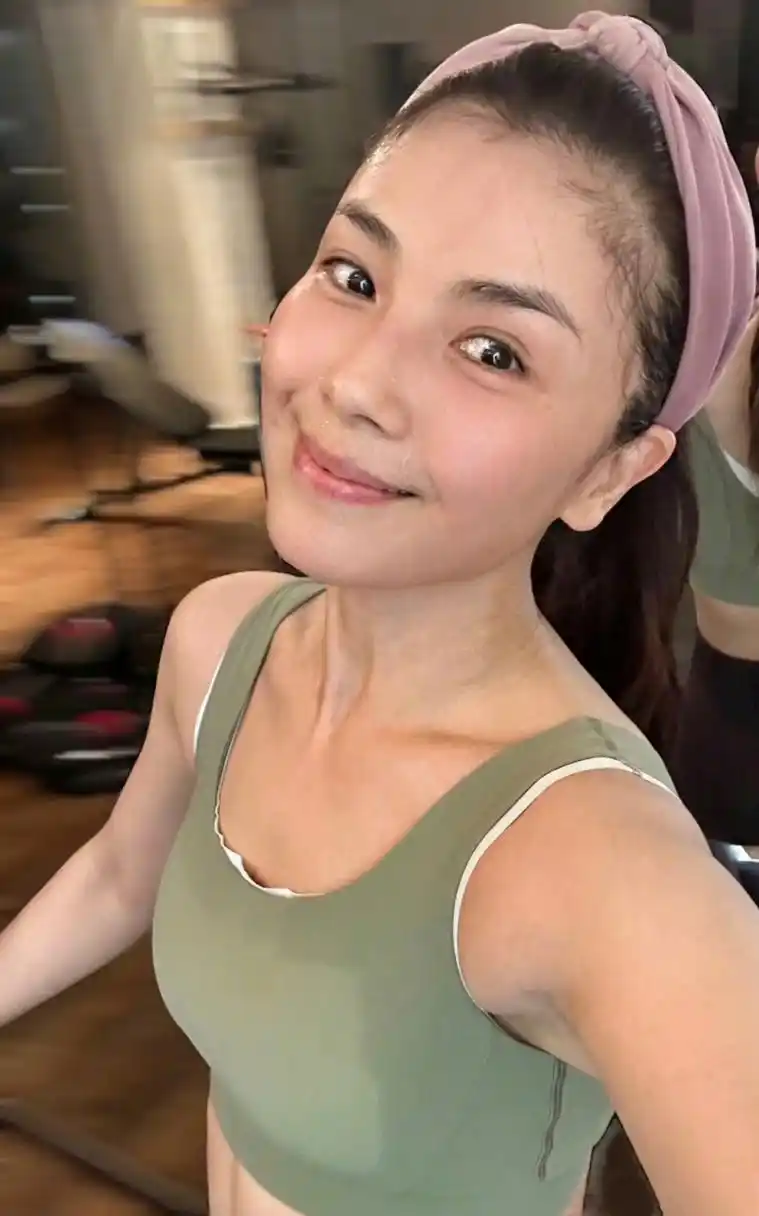 刘涛健身晒自拍,马甲线好诱人