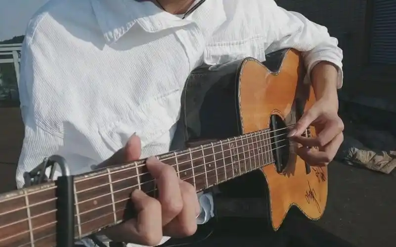 晴天—杨楚骁 感谢杰伦给了我一个温柔的青春_哔哩哔哩 (゜-゜)つロ