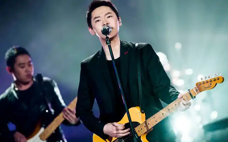 梁博梁老师课堂开课了真的是好会说话一男的