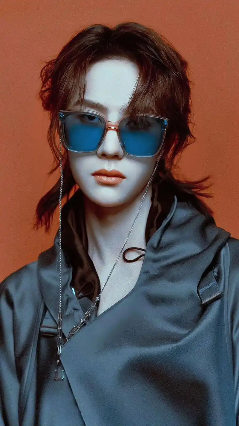 王一博 #酷盖 #高级感#墨镜一戴谁也 - 抖音