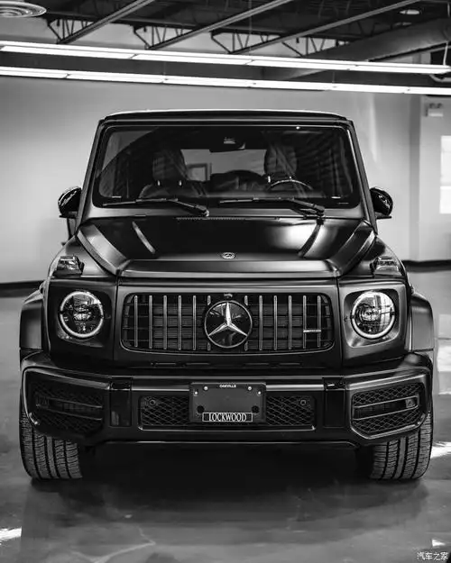 奔驰大g,性能强悍霸气