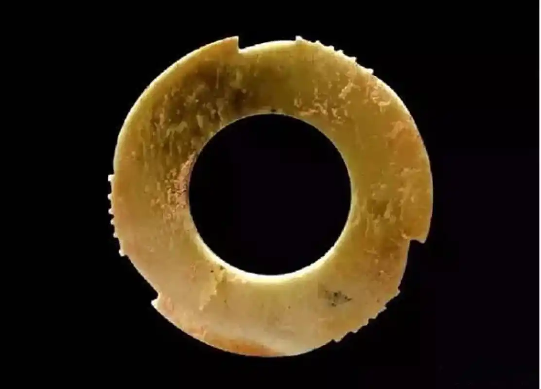 古玉居说玉# 玉璇玑,龙山文化~二里头的典型器物,大部分人看到的是三