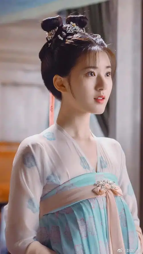 09赵露思最漂亮的还是长歌行中的李乐嫣!和刘宇宁也很有cp感.