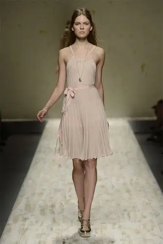 blugirl (蓝色少女)米兰时装周2013春夏系列时装秀