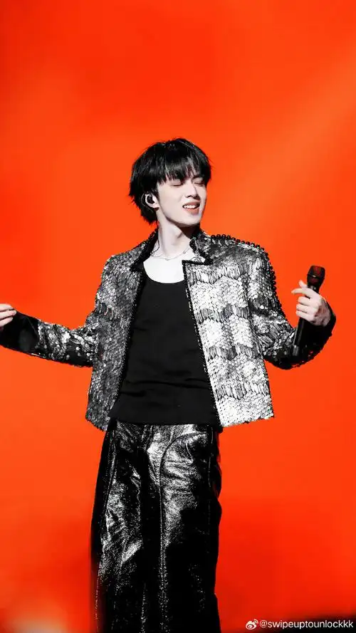 刘耀文叁重楼暨出道四周年演唱会##刘耀文 天才主舞