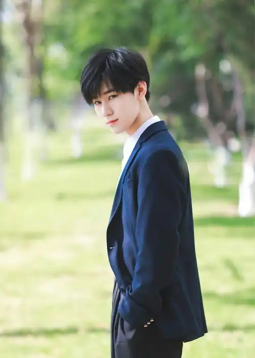 张真源 - 堆糖,美图壁纸兴趣社区