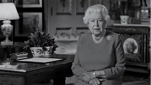 英国女王伊丽莎白二世去世的消息,好似苏格兰巴尔莫勒尔堡外的凄风