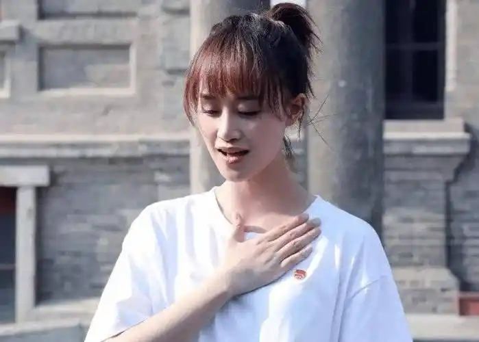 蓝盈莹浑身散发出充满活力,充满斗志,优秀又努力的强大气场_反派_观众