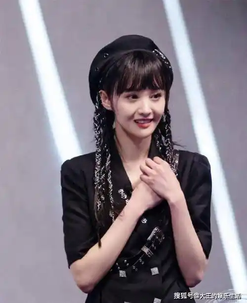 原创曾日赚208万今却无力执行罚款郑爽的热搜是愚人节最大的笑话