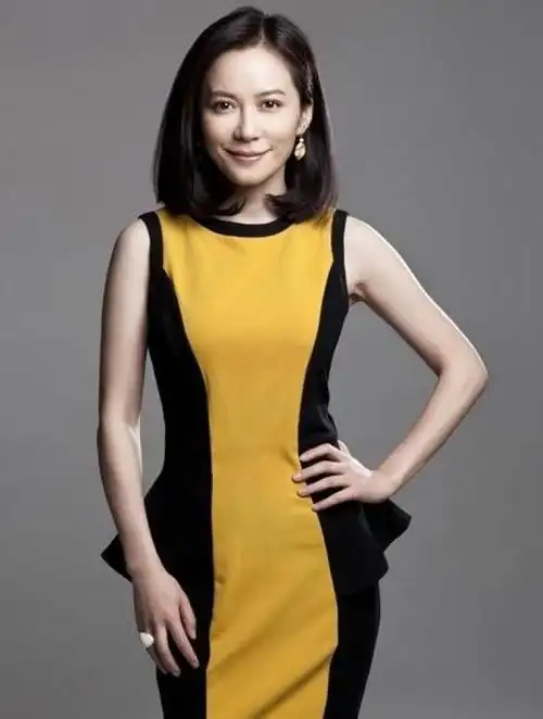 回顾演员俞飞鸿长得漂亮戏也好为人低调不张扬追求平淡生活