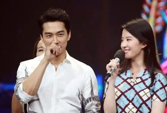 刘亦菲和朱亚文是什么关系?隐瞒10年终于曝光,网友:不可思议!