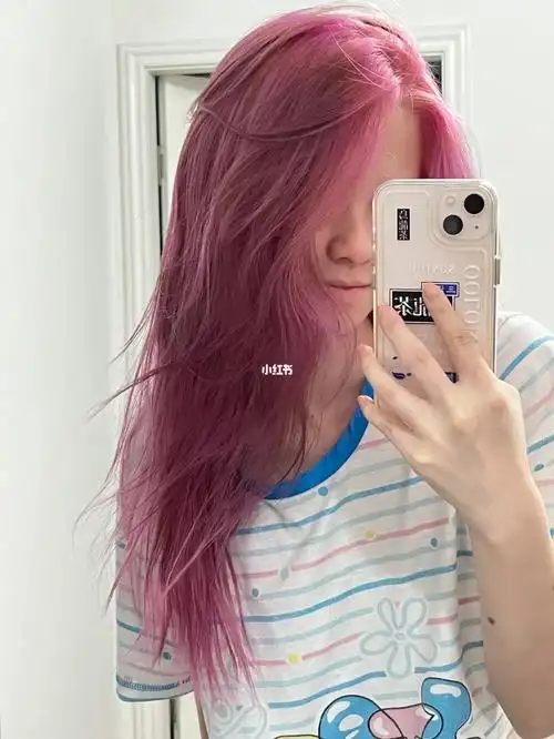 发尾九度,发根漂到7.5度左右.底色见p3-p4.染了一个小时.