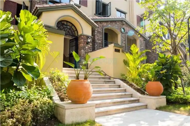 五洲东方墅别墅在售 总价350万/套 地理位置优越