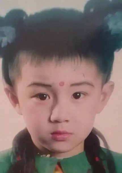 真的不是小编在尬黑林更新,林狗小时候是长这样的,模样清秀,大眼小脸