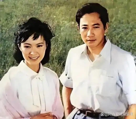 回顾恋上主持人王小丫与影后潘虹离婚如今的米家山后悔了吗