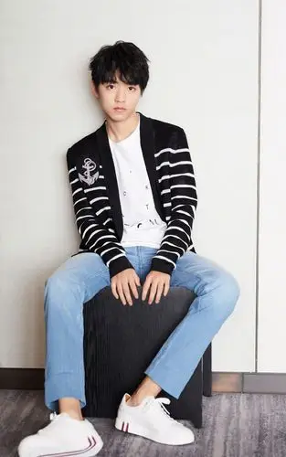 王俊凯超帅活动照