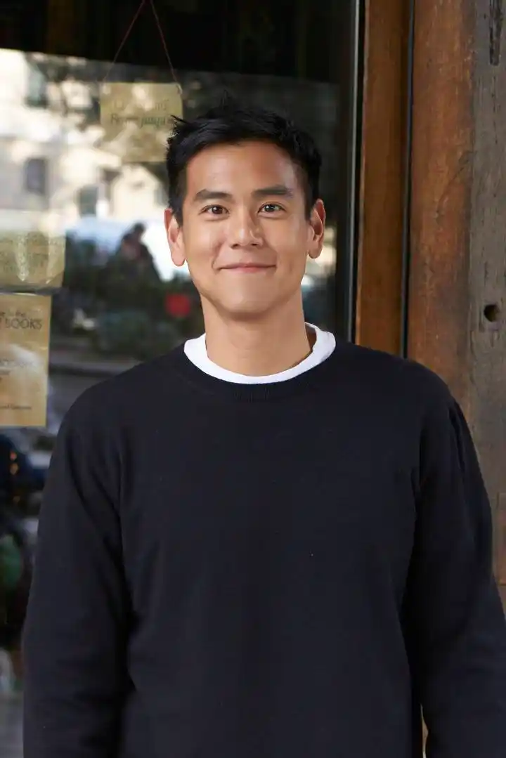 技艺不走潜在幌,认真只服不荒唐.全体暖冬祝彭于晏生日快乐!