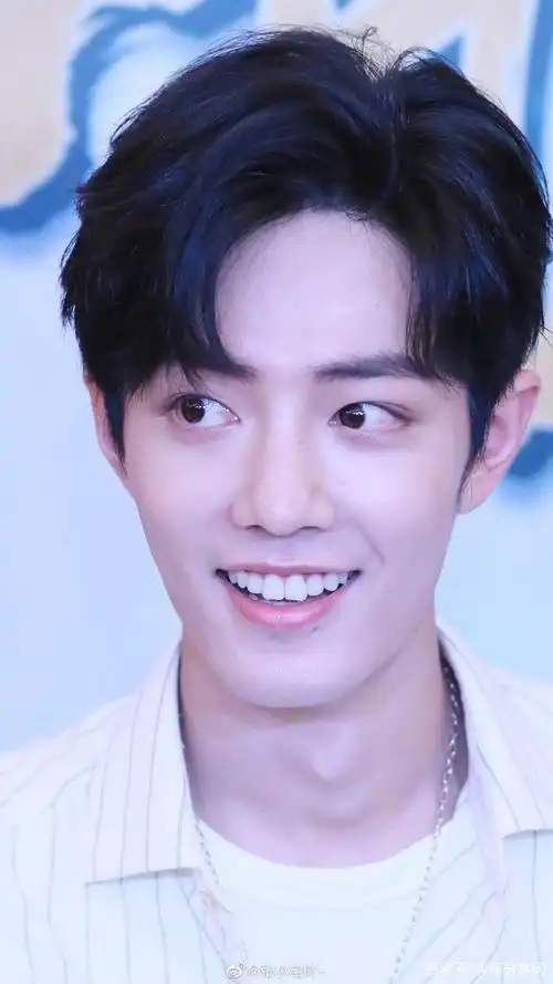 肖战无美颜无精修的生图来啦,这就是名副其实的"肖不修"吗