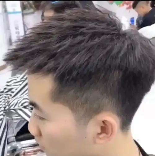 锡纸烫男短发