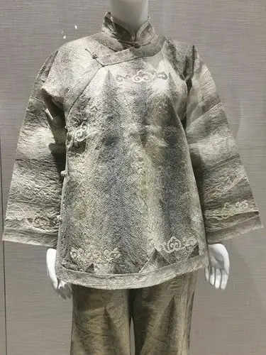 赫哲族男式鱼皮帽赫哲族女子鱼头饰鄂伦春族兽首帽鄂伦