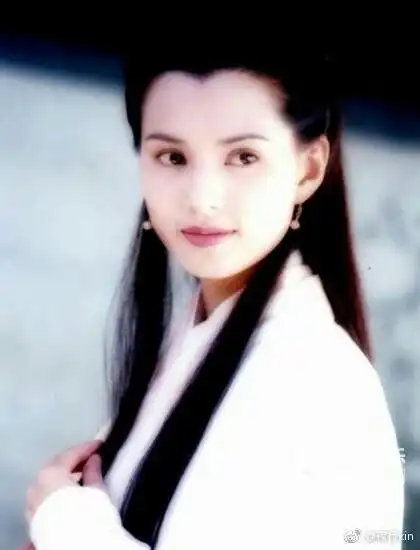 李若彤开通微博网友忙晒神雕侠侣剧照图