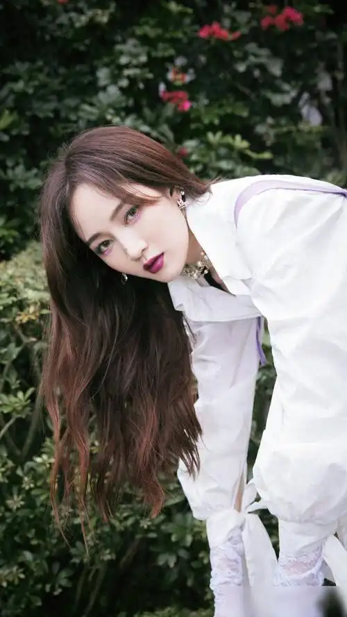 歌手孟佳唱跳俱佳海外出道原missa成员之一来看美照