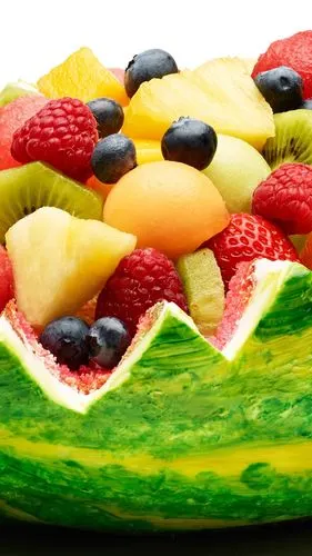 西瓜篮,浆果,草莓,猕猴桃,水果甜点 iphone 壁纸