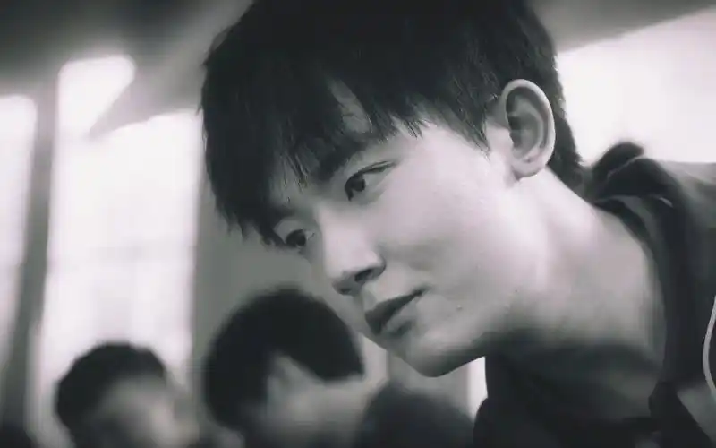 【李明德x佐佐木希|背德拉郎】沈耀,看什么李燃,来看你爸的小情人