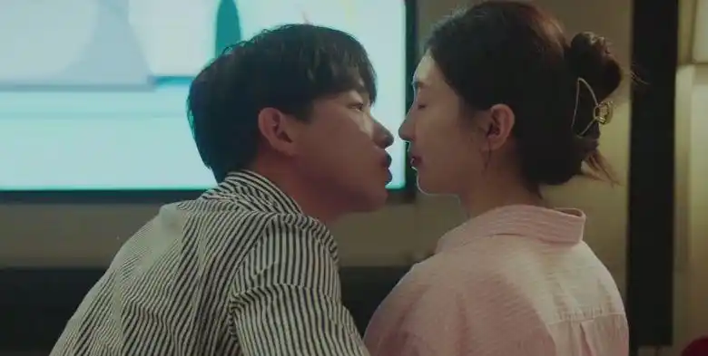 江疏影刘敏涛强强联合彭昱畅荧幕初吻终于来了