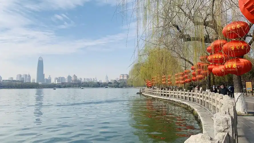 2021年2月27日,上午泉城济南大明湖的风光真的是太美了(王玉山手机