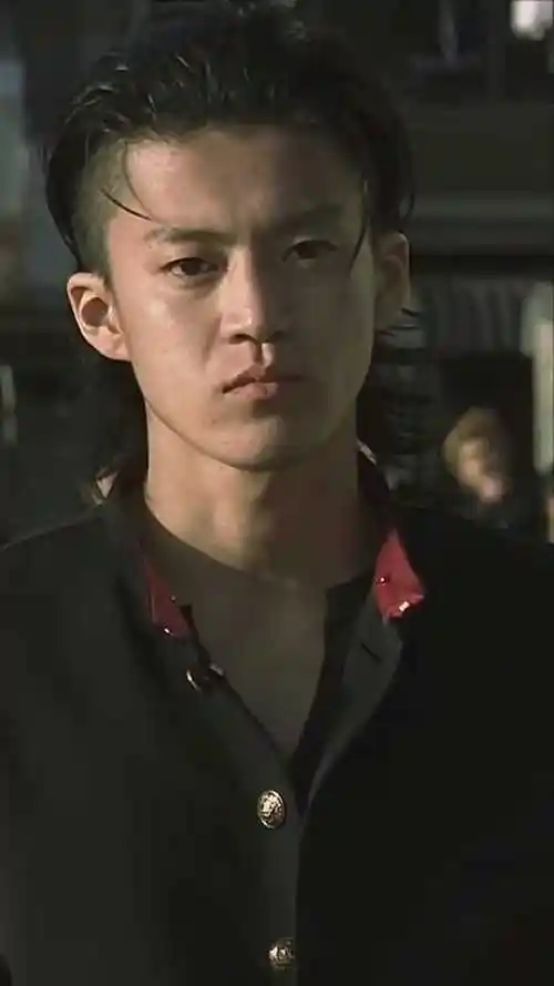 送你一张动态壁纸热血高校小栗旬有些人暗地里却是发廊小哥