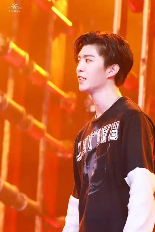 范丞丞/壁纸/ninepersent/侵权删