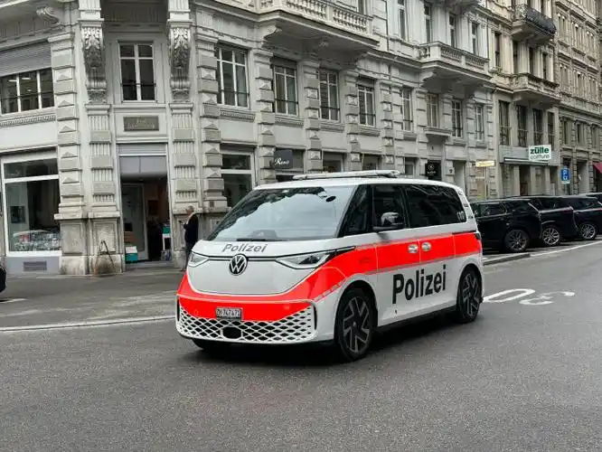 这个警车有点可爱瑞士·苏黎世