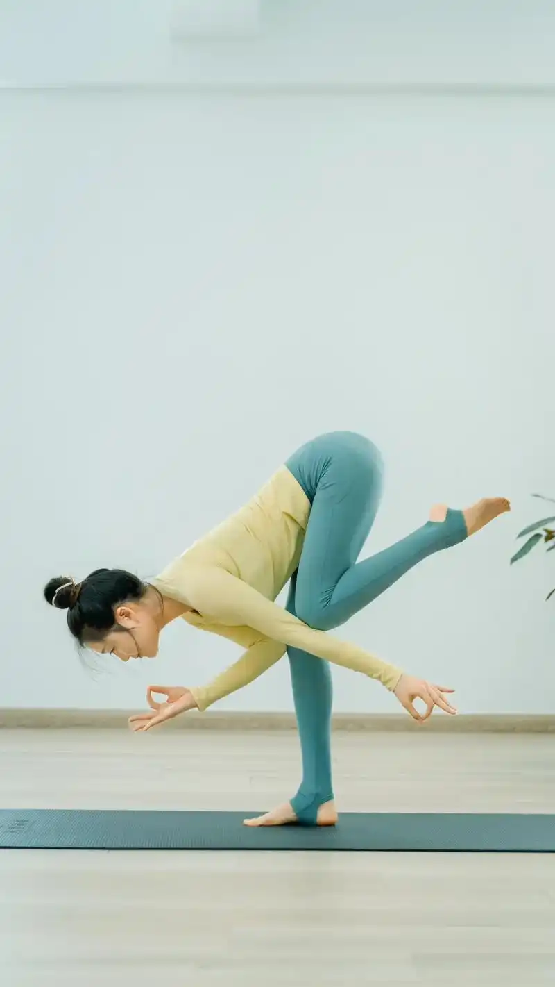 瑜伽拍照姿势分享,快@你的闺蜜拍起来#瑜伽拍照体式 #抖音图 - 抖音