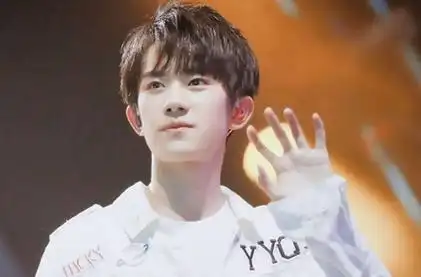 易烊千玺八字姻缘分析 易烊千玺八字运程如何_八字综合_生辰八字网