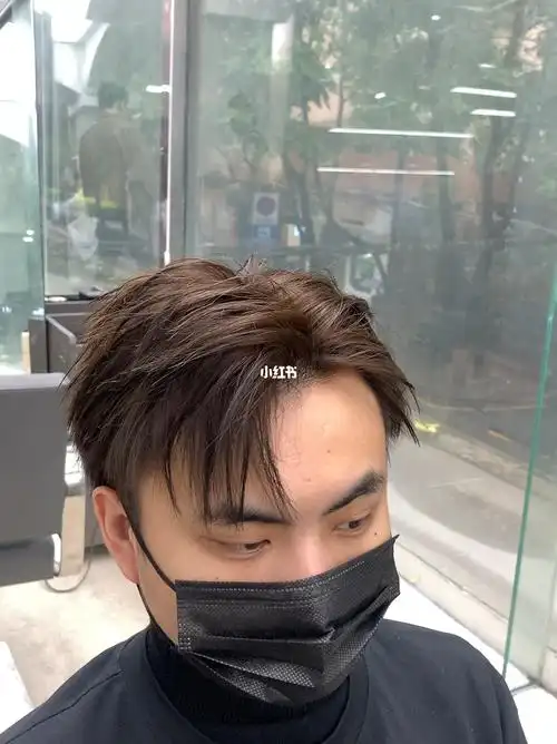 男生三七分发型推荐