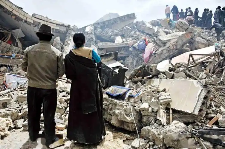 从大地之殇到涅盘重生纪念玉树414地震十周年