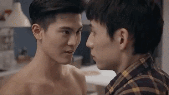 –#my hero#history1 –#离我远一点#history1 –#着魔#history2 –