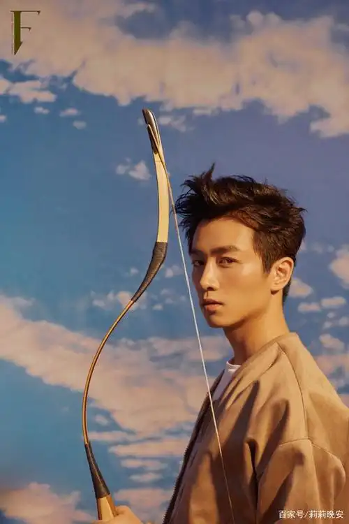 陈晓:外貌俊朗帅气,演技出众,笑起来还那么好看!