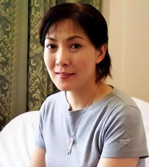 第一次遇到这种情况,虽然有些发懵,不过沈丹萍还是按照命令,到指定