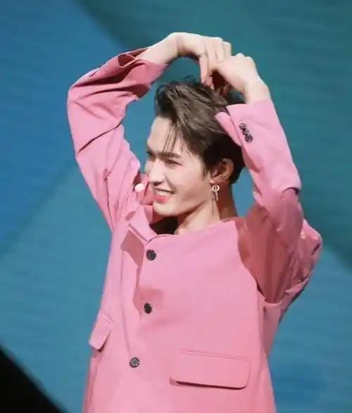 朱正廷卖萌耍帅太撩人,小迷妹荷尔蒙都快爆发了!_朱正延_仙子_珍珠