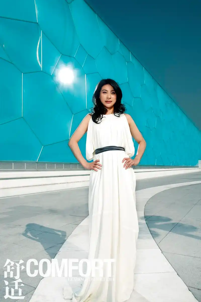 郭晶晶最新写真高贵优雅_高清图集_新浪网