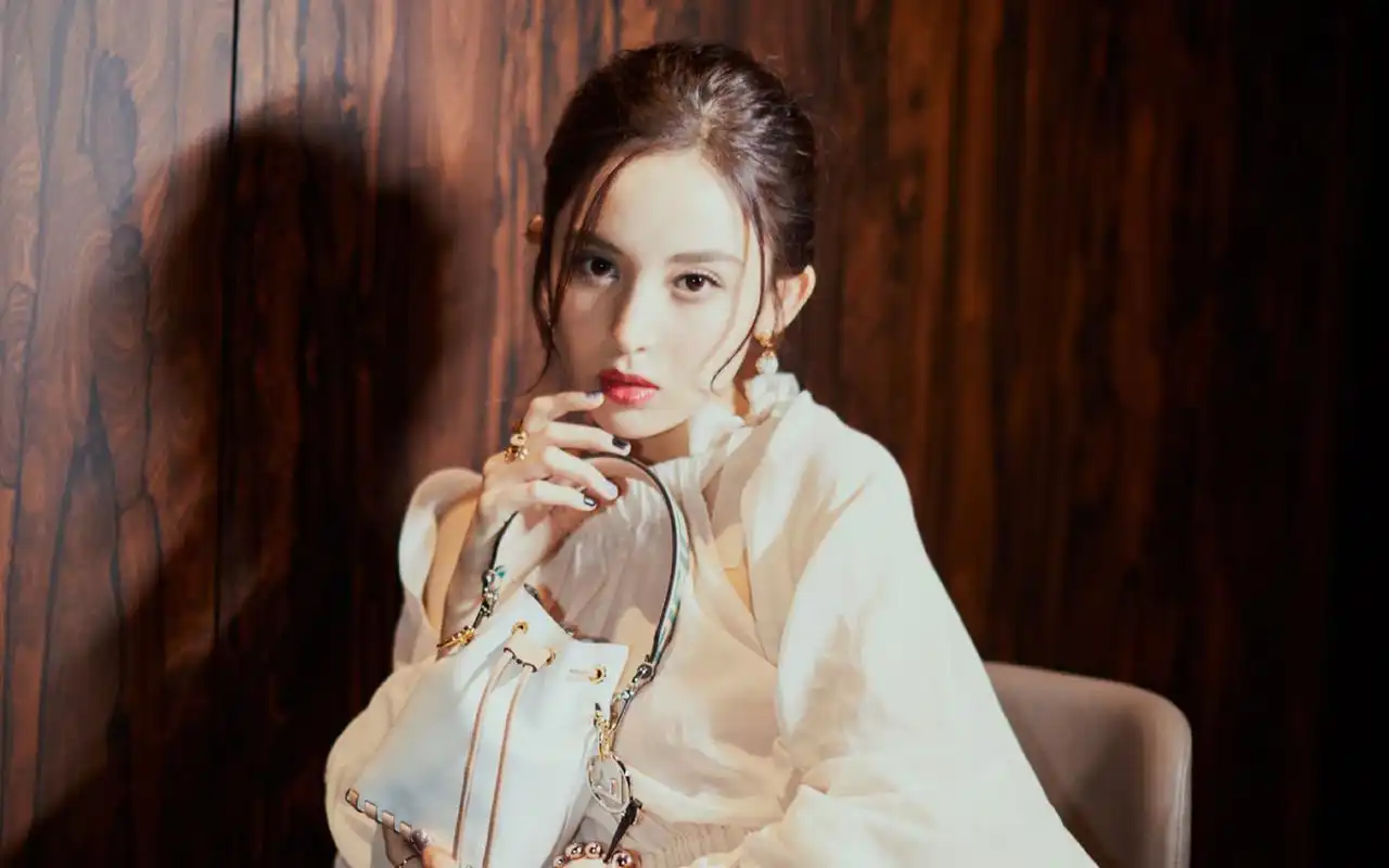 古力娜扎唯美写真高清电脑桌面壁纸-大陆明星-壁纸下载-美桌网