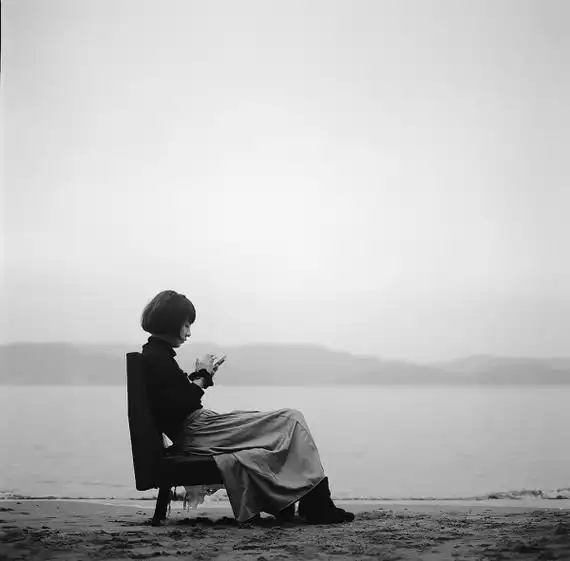 学会「享受独处」!