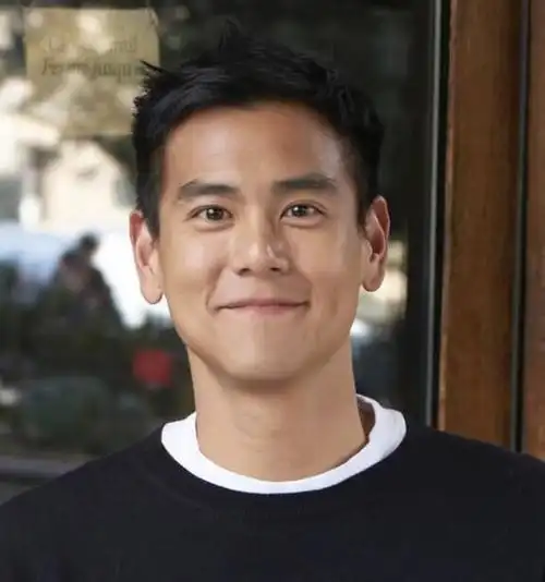 因此,彭于晏决定进行角色转型,扮演体操选手阿信.