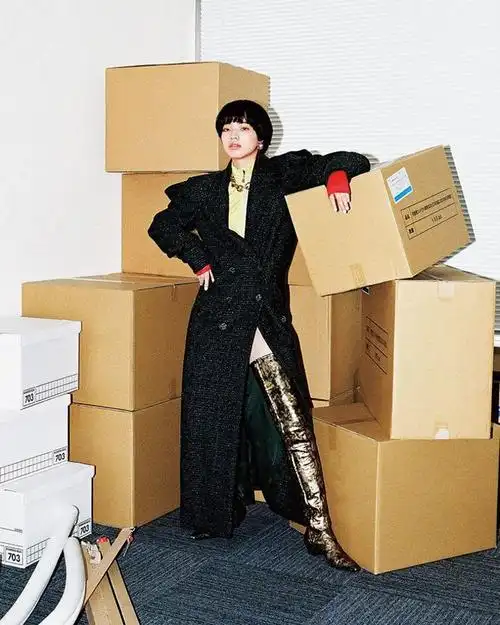 小松菜奈出镜日版nylon十月刊