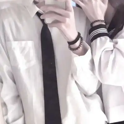 情侣头像双人身体部位高清好看的个性情侣头像下半身图片