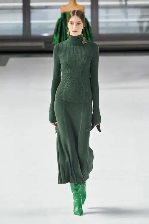 carolinaherrera2020秋冬纽约时装周华丽是最好的语言